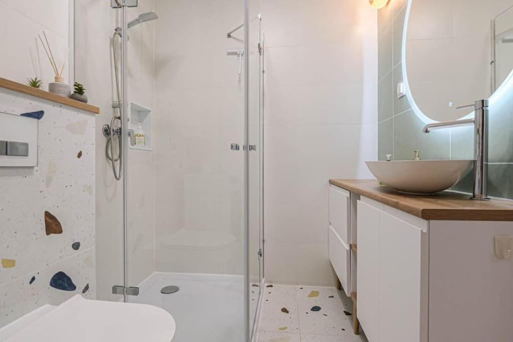 크라쿠프 Cozy Loft Under The Wawel Sky 아파트 외부 사진